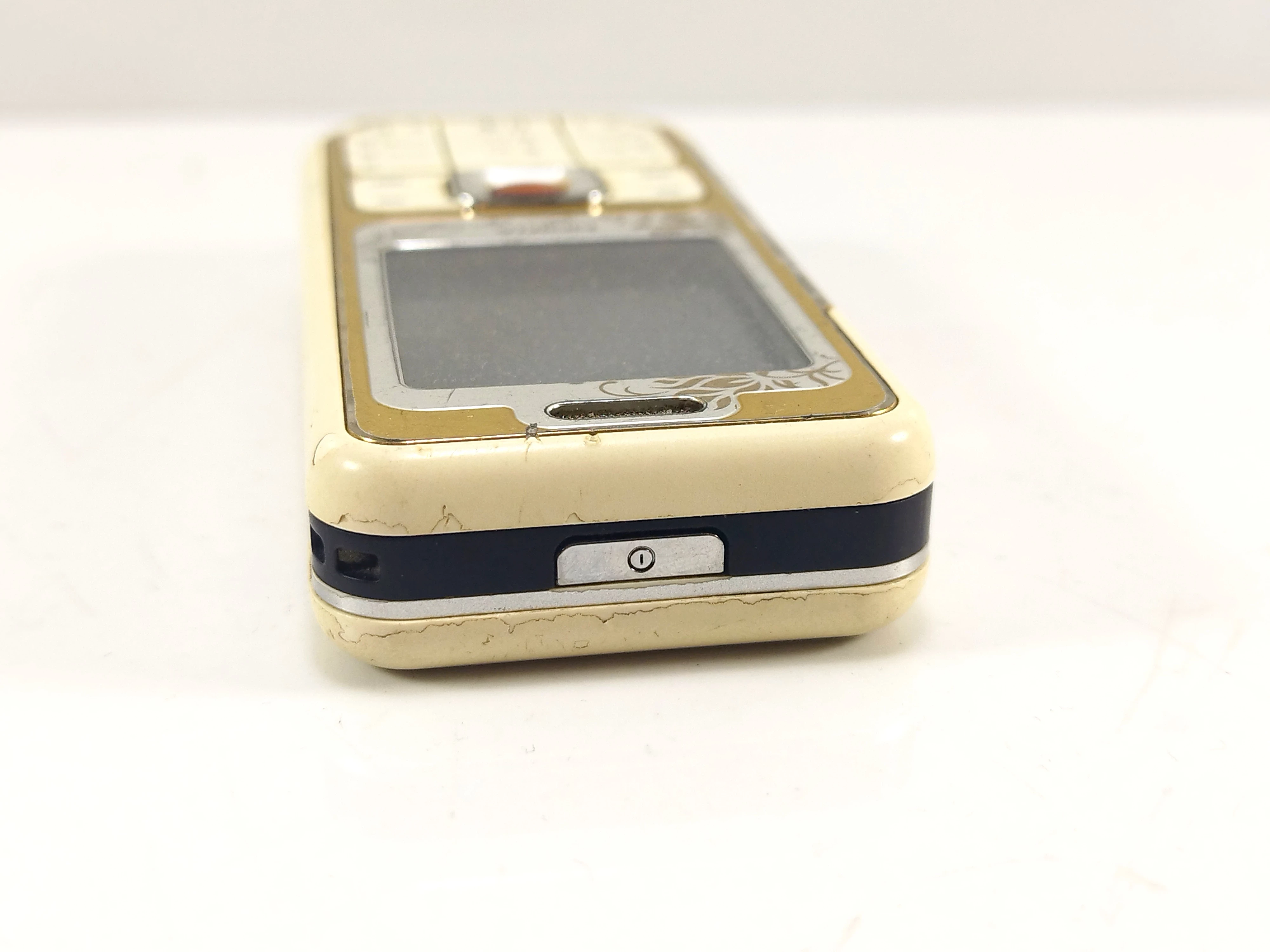 telefon-nokia-7360-typ-telefon-komorkowy