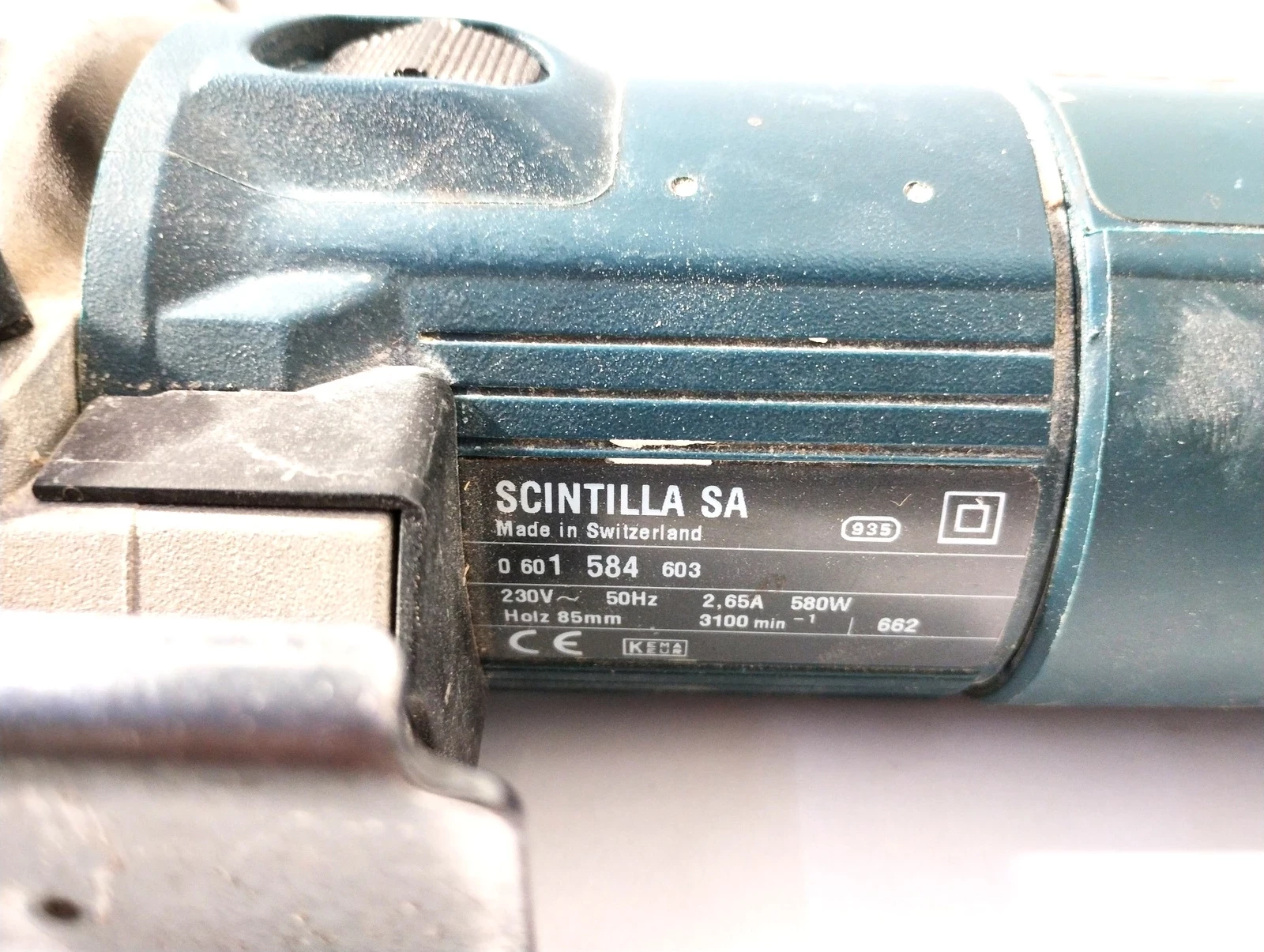 wyrzynarka-bosch-gst-85-pe-mocowanie-brzeszczotu-chwyt-typu-2t