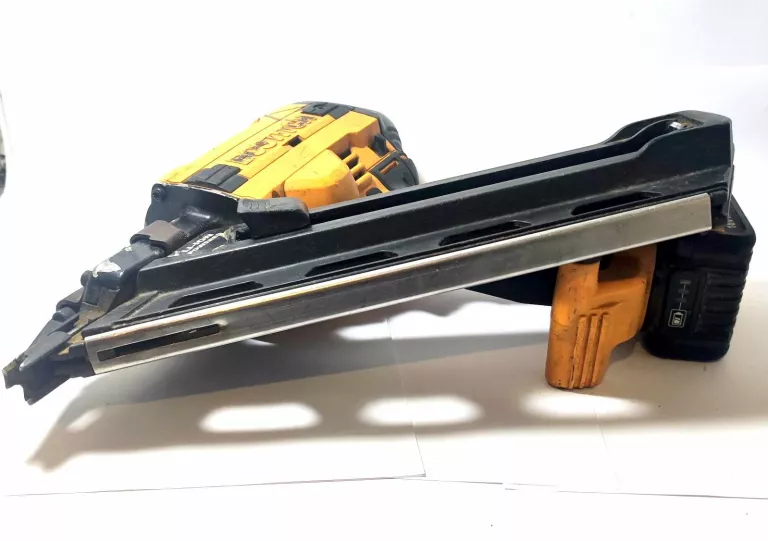 stanley-bostitch-gwozdziarka-bf33-walizka-opis-product-id-672498be-ed37-4a81-8183-3544db84104b