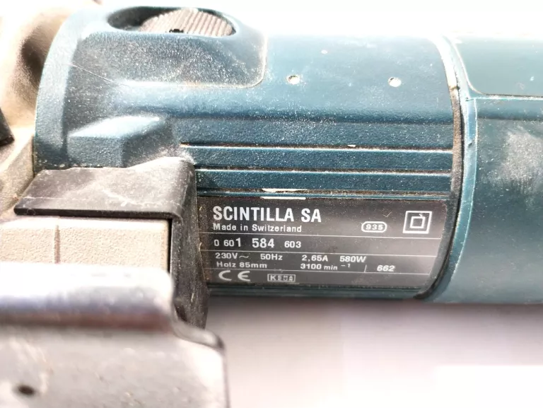 wyrzynarka-bosch-gst-85-pe-mocowanie-brzeszczotu-chwyt-typu-2t