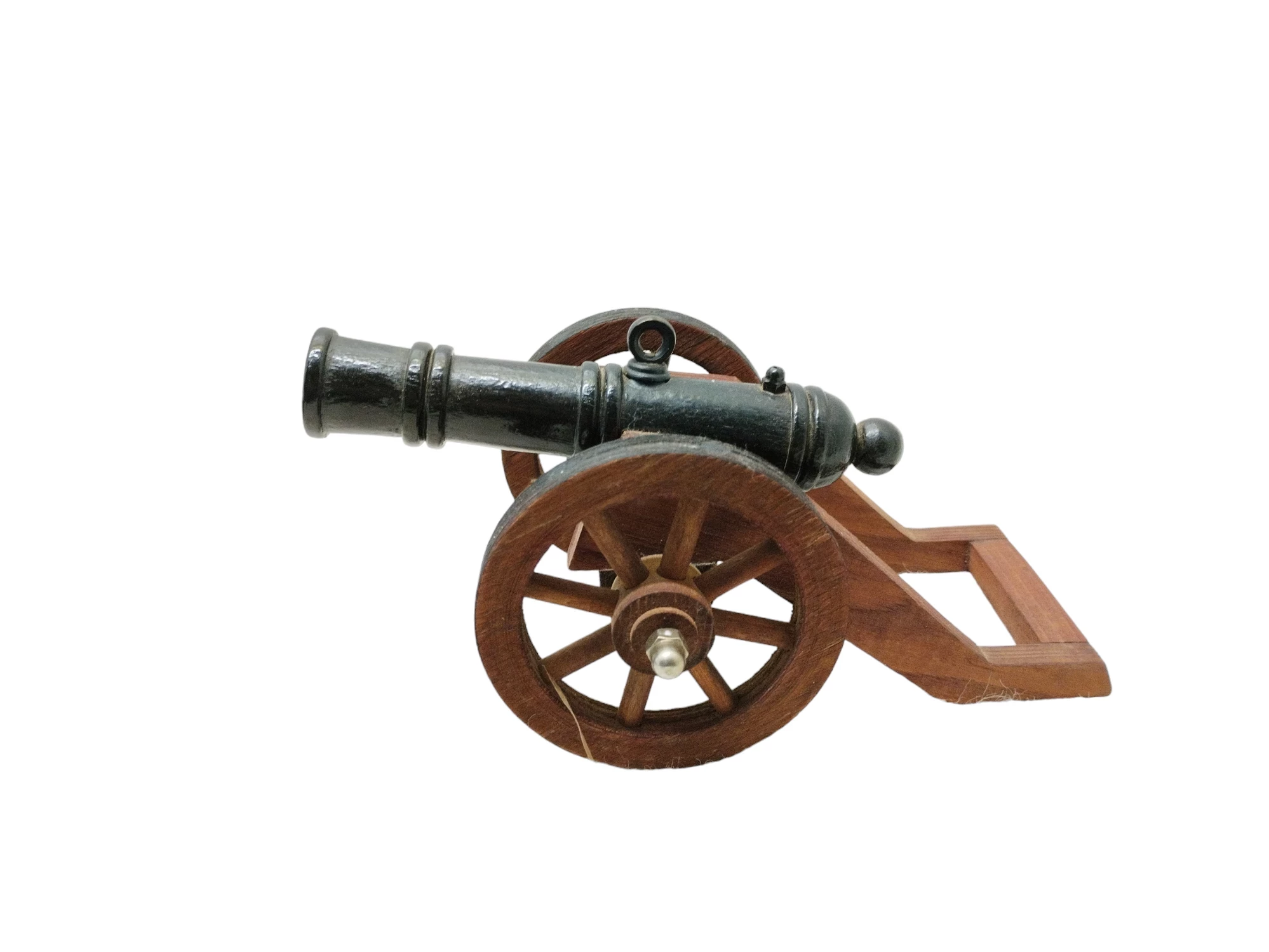 mini-drewniana-armata-ketrzynskiego-6-gizycko-kdt