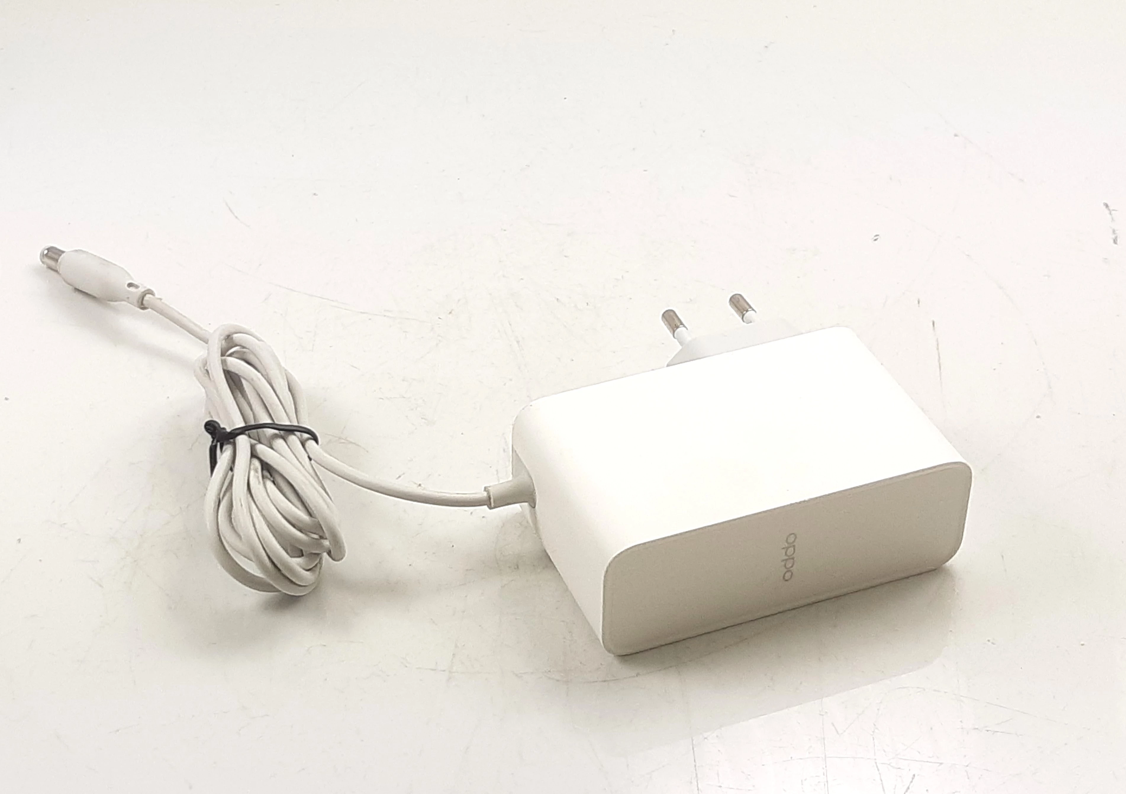 router-oppo-cpe-t1a-5g-standard-pracy-portow-lan-101001000-mbps