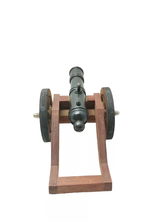 mini-drewniana-armata-stan-nie-wymaga-renowacji