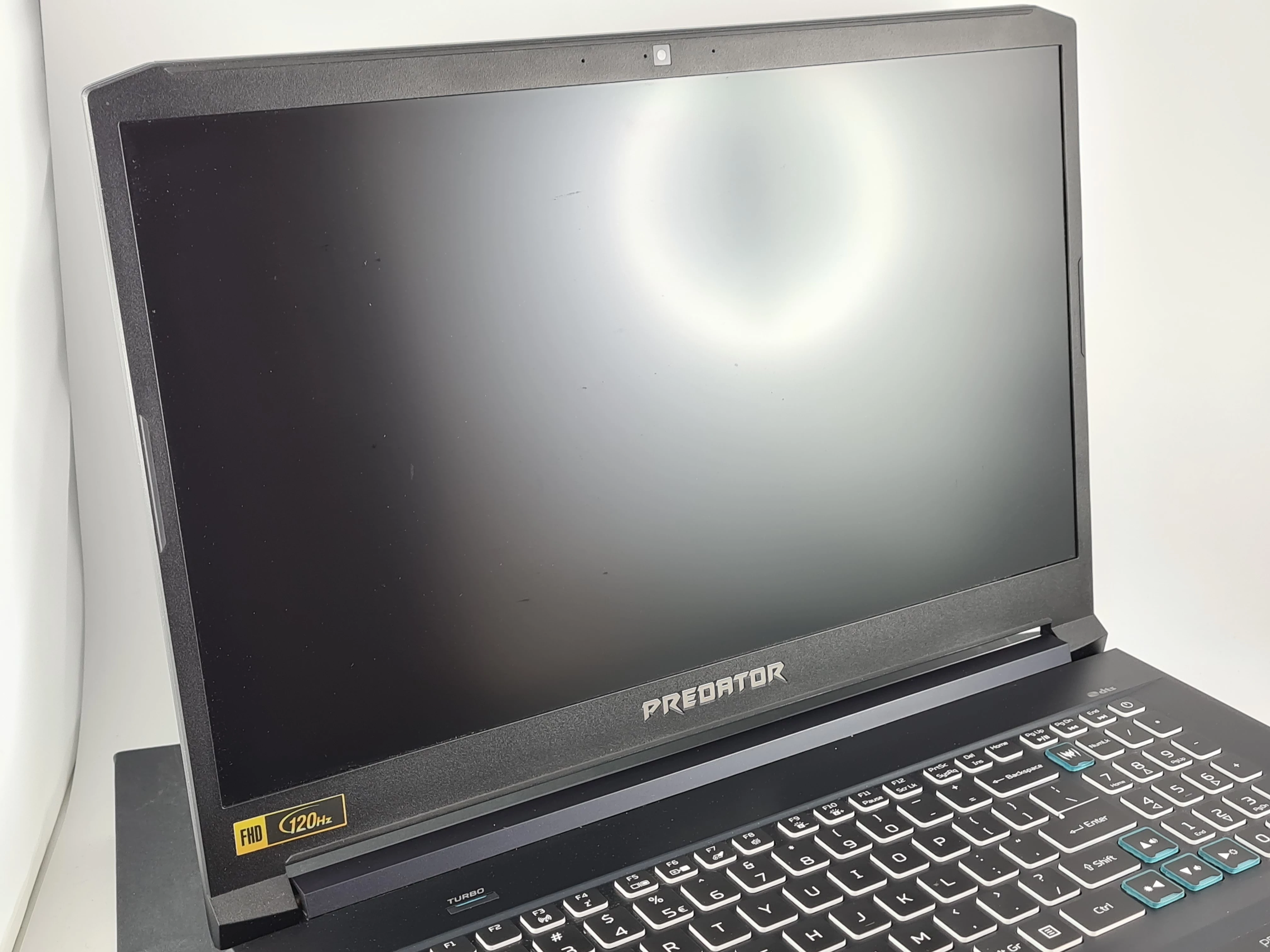 laptop-acer-predator-helios-300-i5-gtx1650ti-16gb-512ssd-rozdzielczosc-px-1920-x-1080