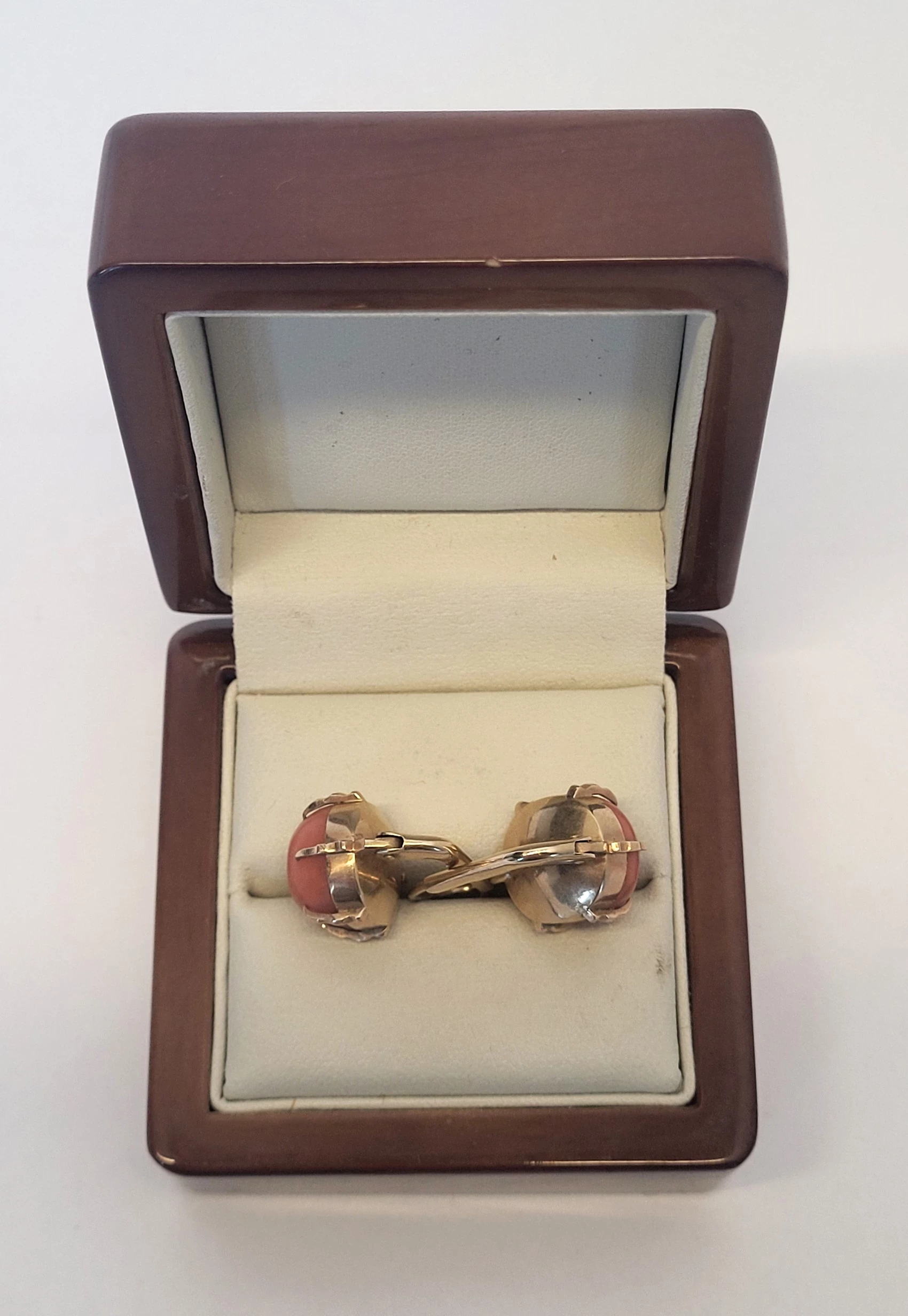 zlote-kolczyki-z-koralem-585801g-marka-inna-marka