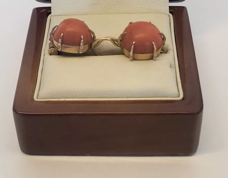 zlote-kolczyki-z-koralem-585801g-stan-uzywany