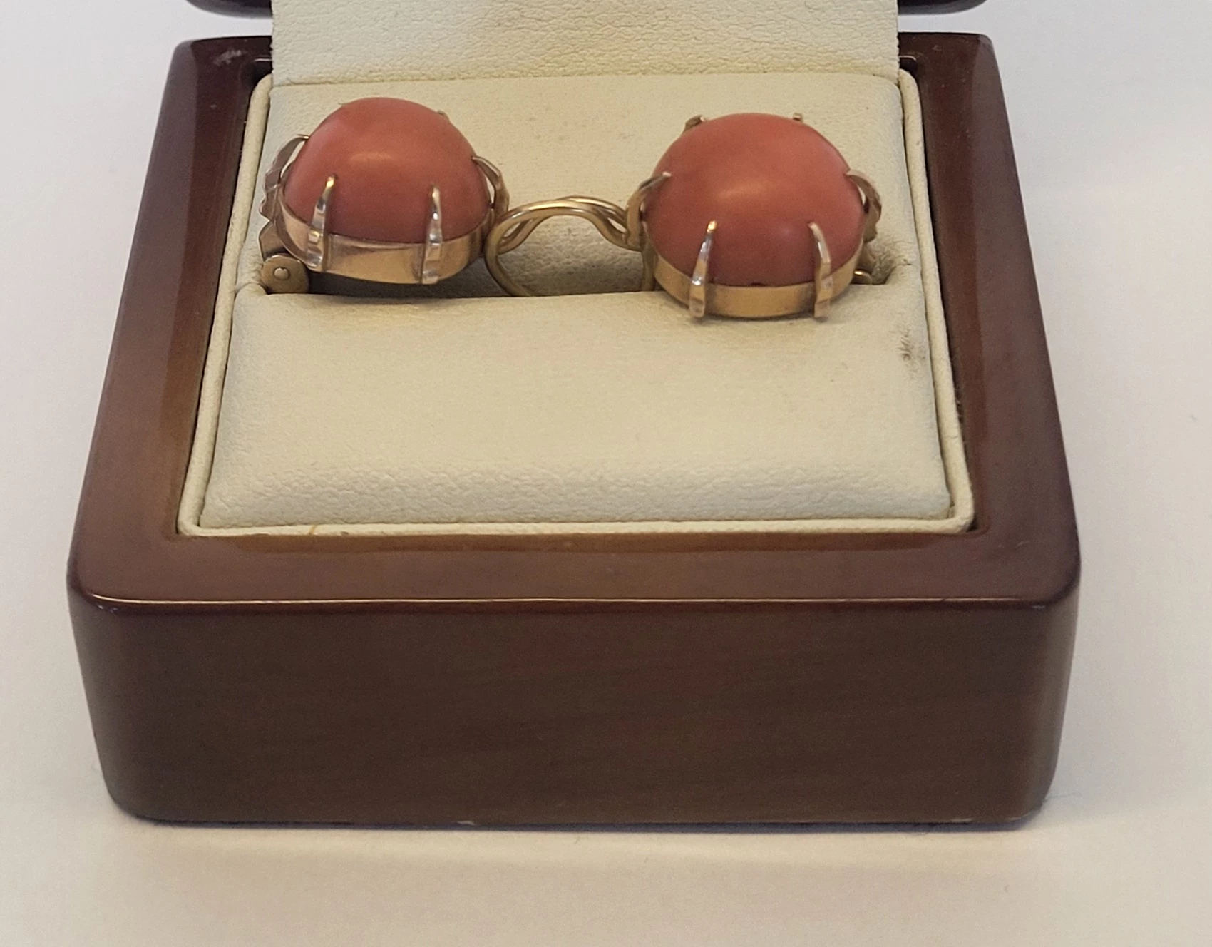 zlote-kolczyki-z-koralem-585801g-stan-uzywany