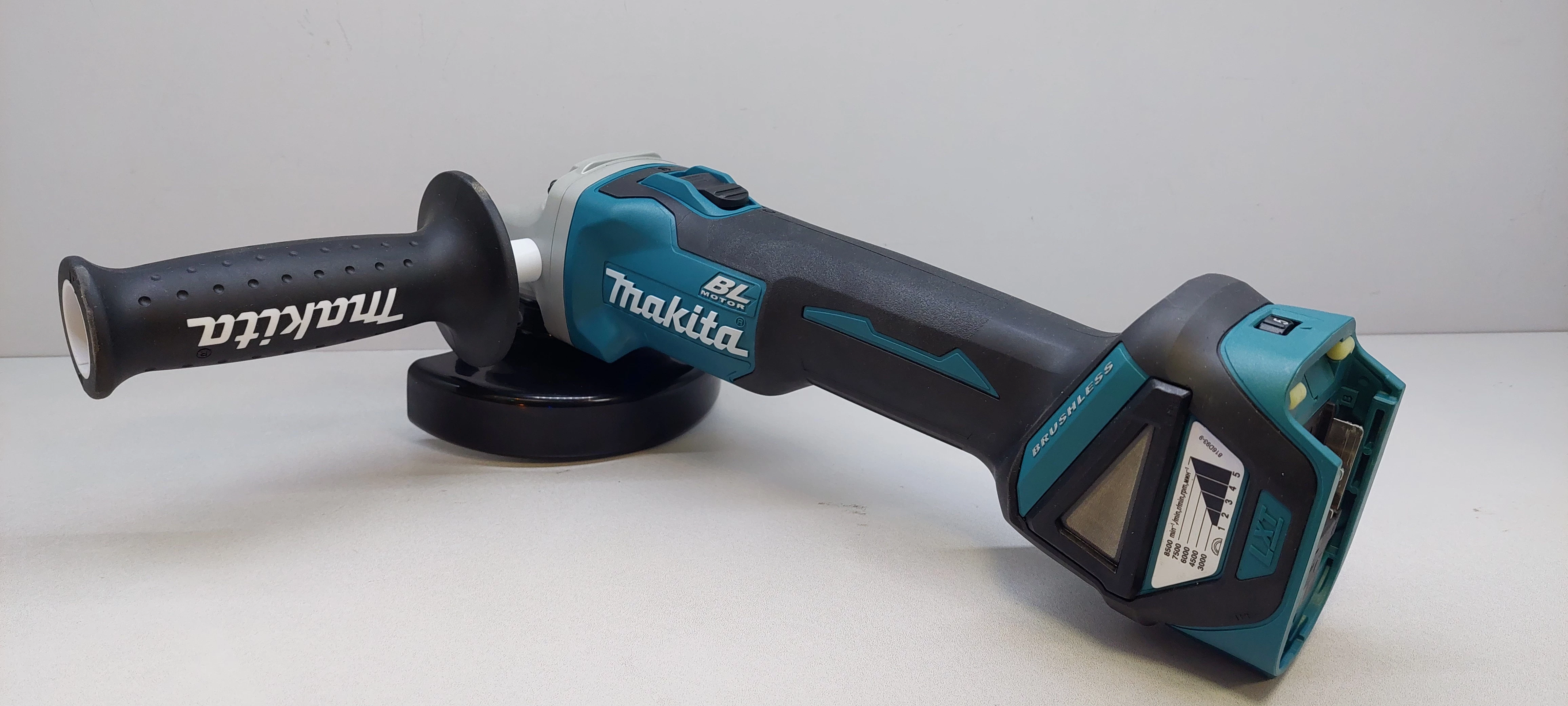 szlifierka-katowa-makita-dga-511-zamkowa-13-kalisz-sj