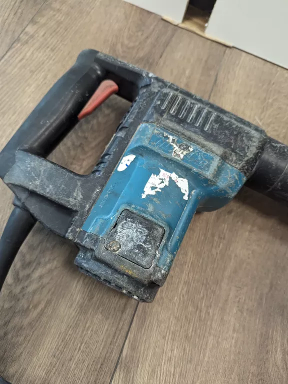 MŁOTOWIERTARKA MAKITA HR 3000