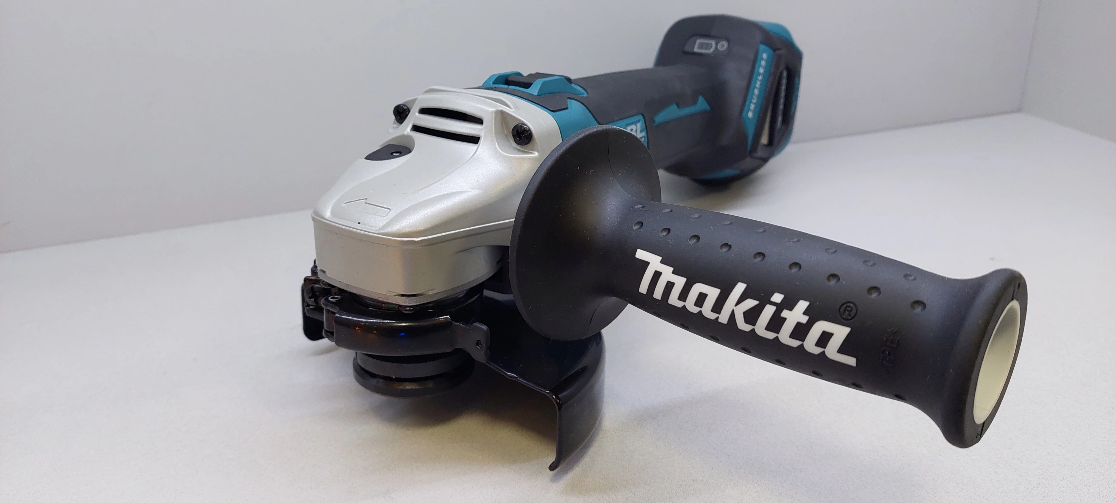 szlifierka-katowa-makita-dga-511-ean-gtin-0088381853552