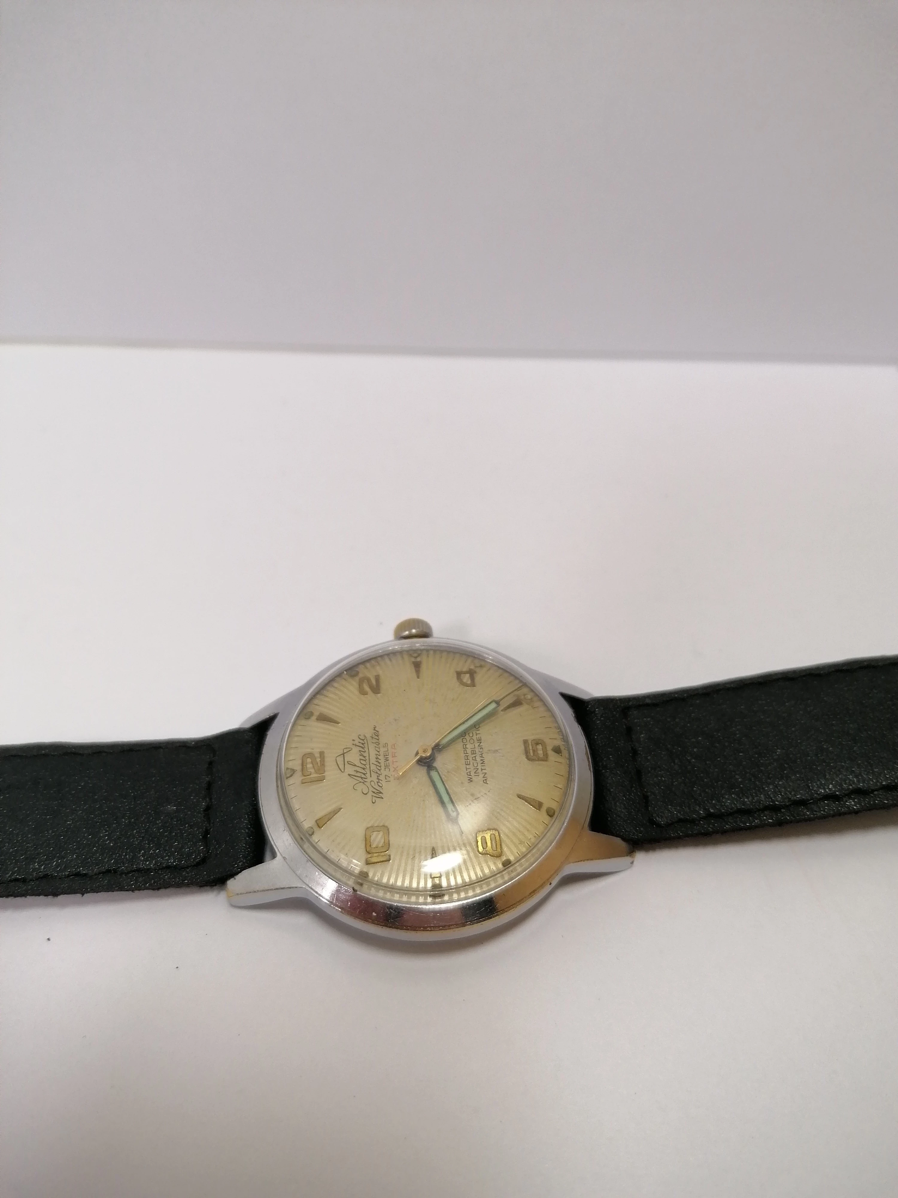 zegarek-atlantic-worldmaster-17-jewels-mechanizm-mechaniczny