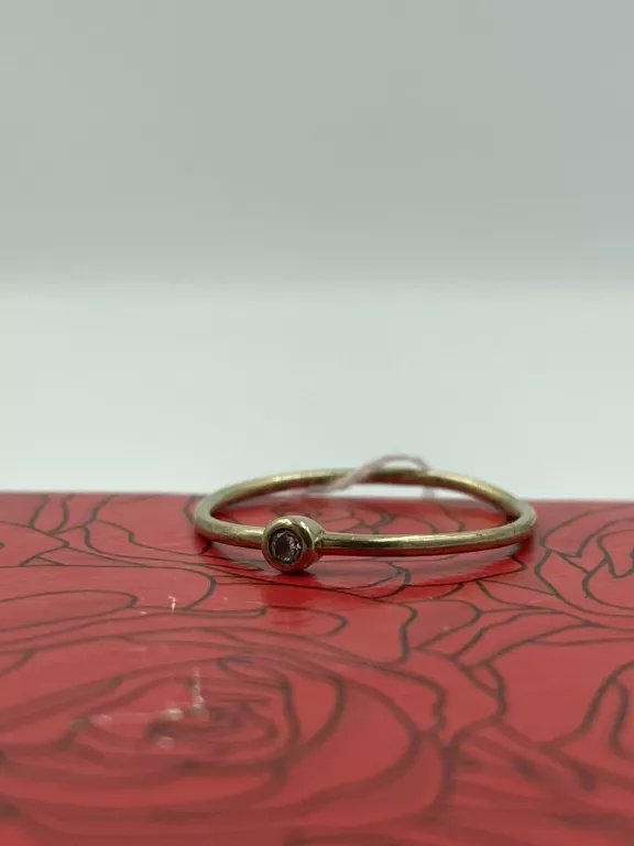 drobny-zloty-pierscionek-stan-uzywany