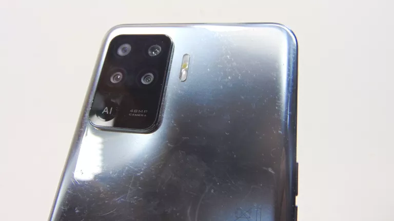 TELEFON OPPO RENO5 LITE