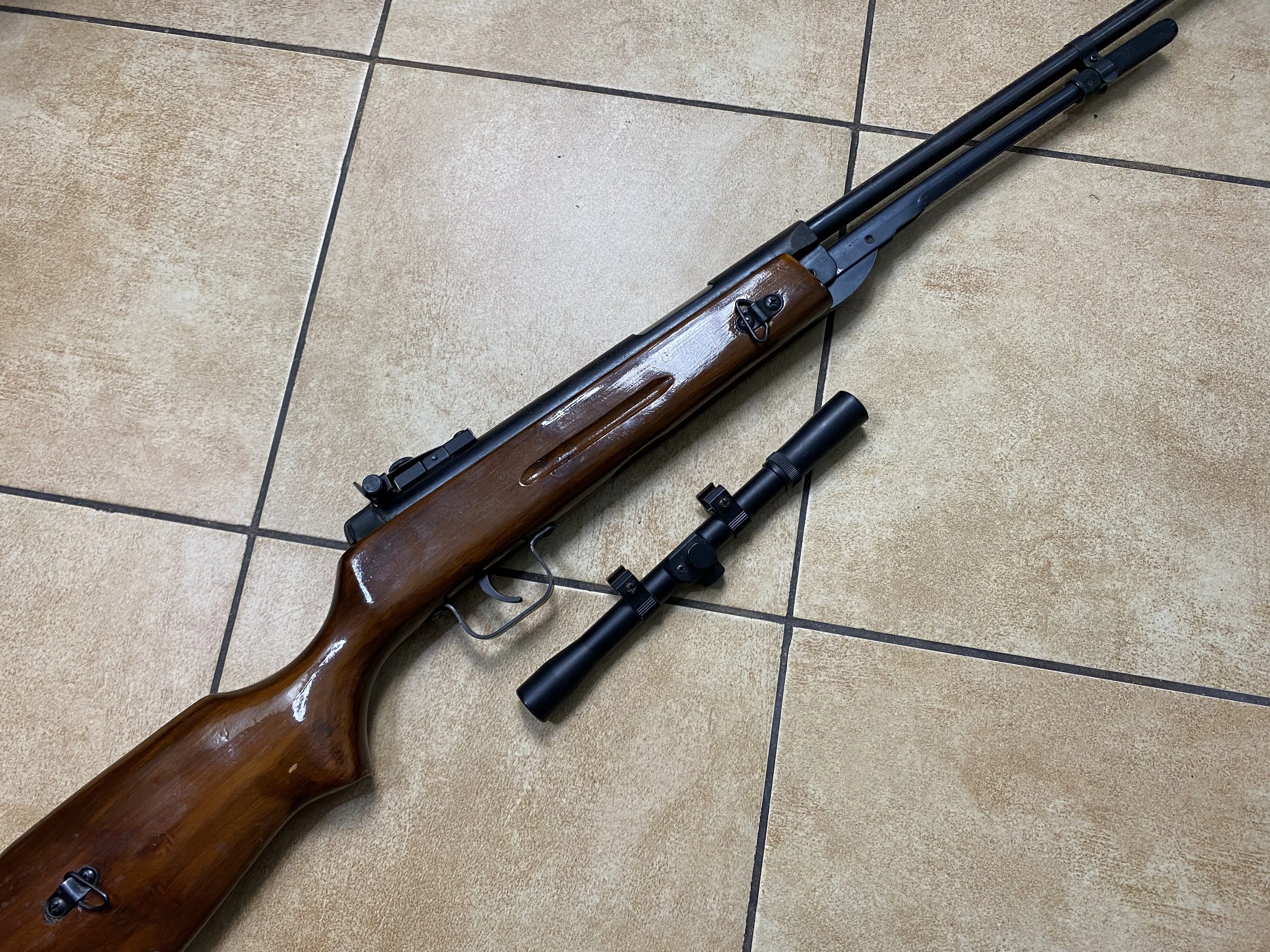 wiatrowka-lider-44-luneta-model-lider-44