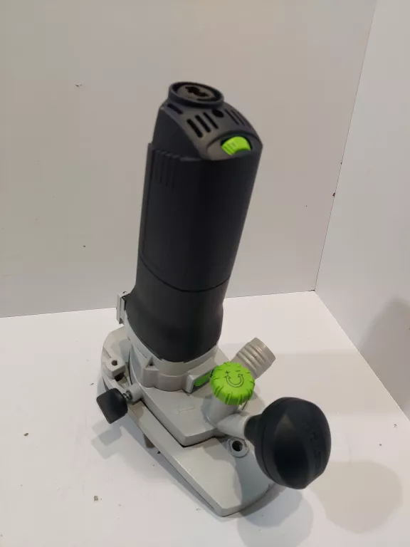 MODUŁOWA FREZARKA DO KRAWĘDZI MFK 700 PLUS FESTOOL