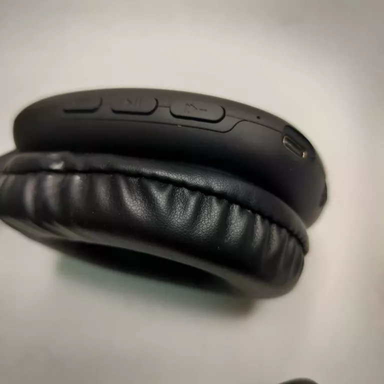 SŁUCHAWKI OVER-EAR HEADSET RH-800