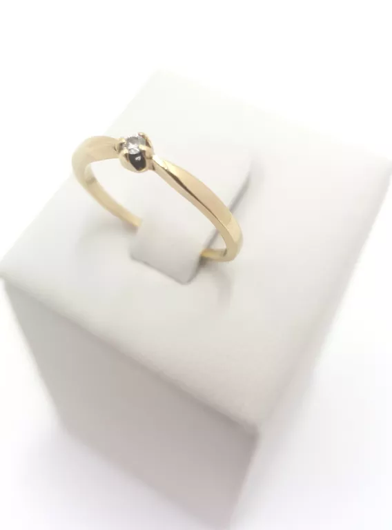 zloty-pierscionek-z-brylantem-p585-material-15835-2