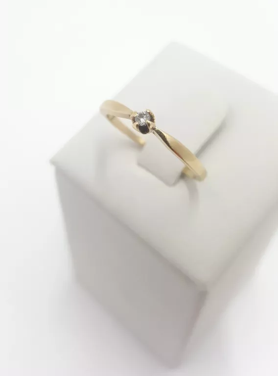 zloty-pierscionek-z-brylantem-p585-rodzaj-2205-16