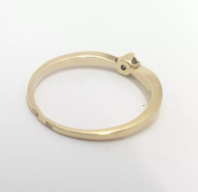 zloty-pierscionek-z-brylantem-p585-kolor-dominujacy-205826-225106