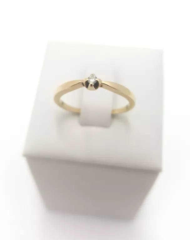 zloty-pierscionek-z-brylantem-p585-brzozowa-86-bydgoszcz