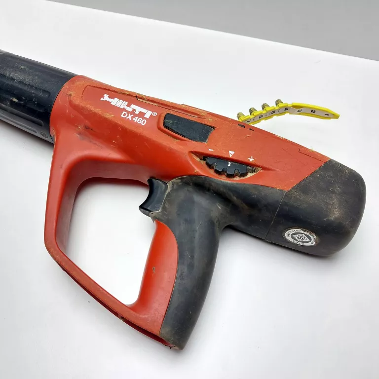 OSADZAK GWOŹDZIARKA HILTI DX 460