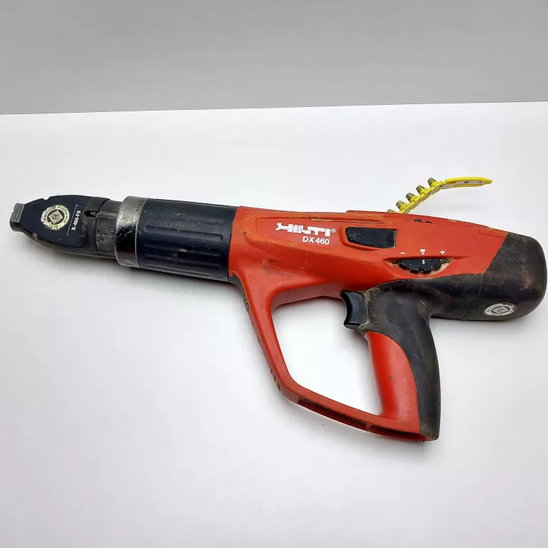 OSADZAK GWOŹDZIARKA HILTI DX 460