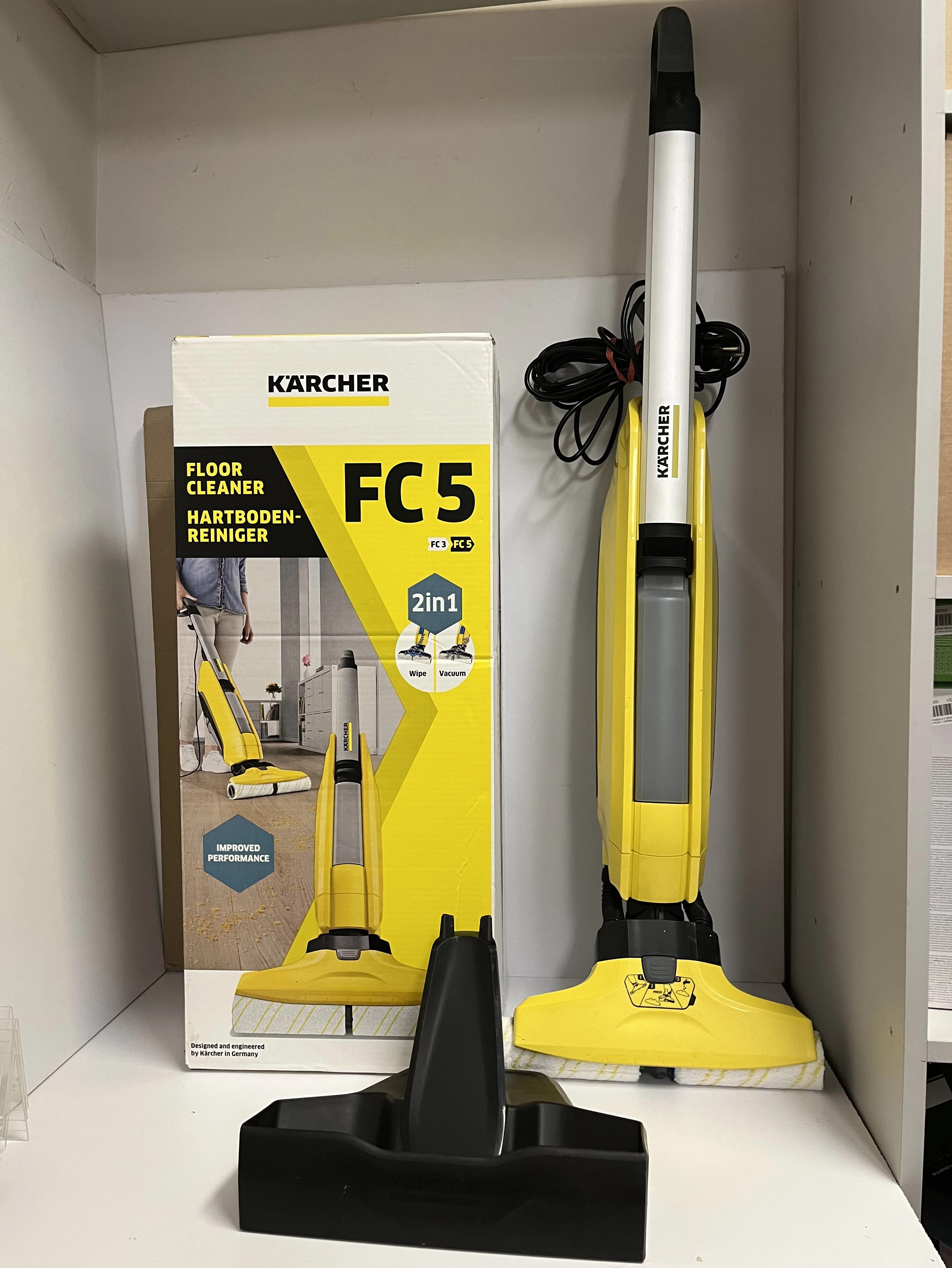 odkurzacz-pionowy-karcher-fc5-kpl-kalwaryjska-37-krakow-kotkiewicz-sj