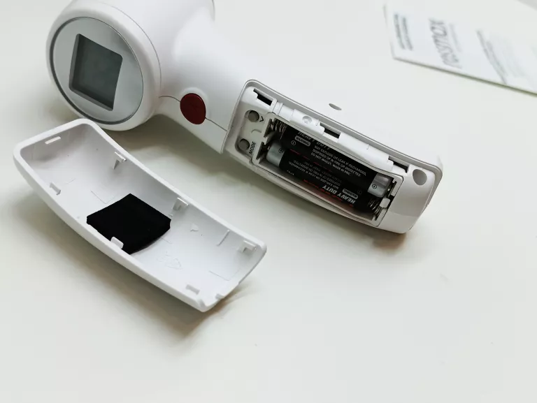 rossmax-hc700-termometr-bezdotykowy-na-podczerwien-model-hc700