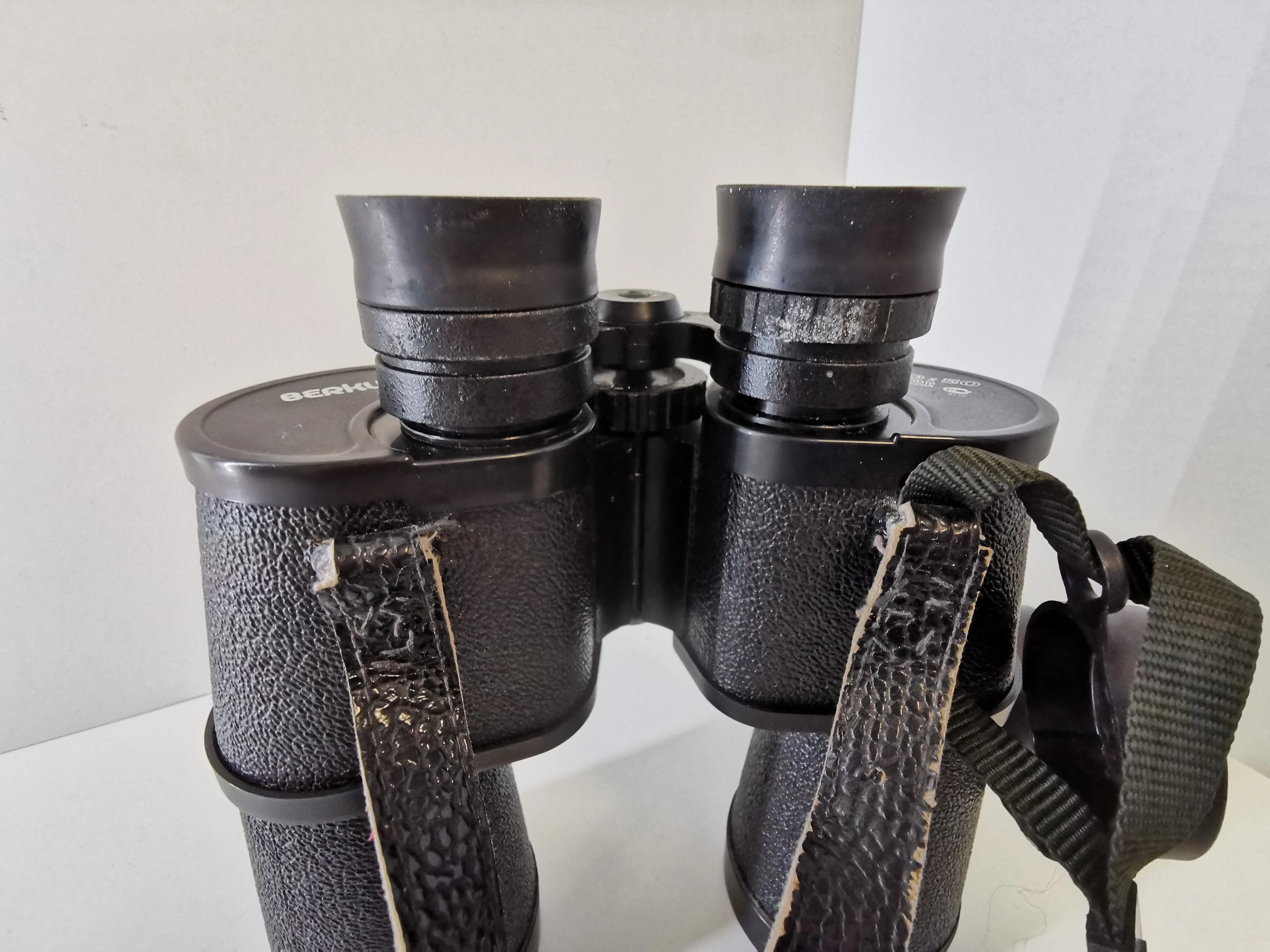 lornetka-berkut-10x50-ean-gtin-00112233