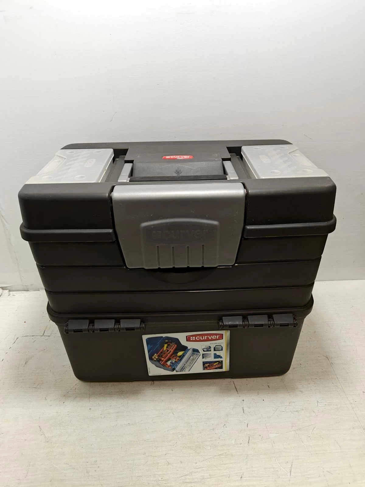 skrzynka-narzedziowa-wysoka-pionowa-curver-rodzaj-skrzynka-do-przenoszenia