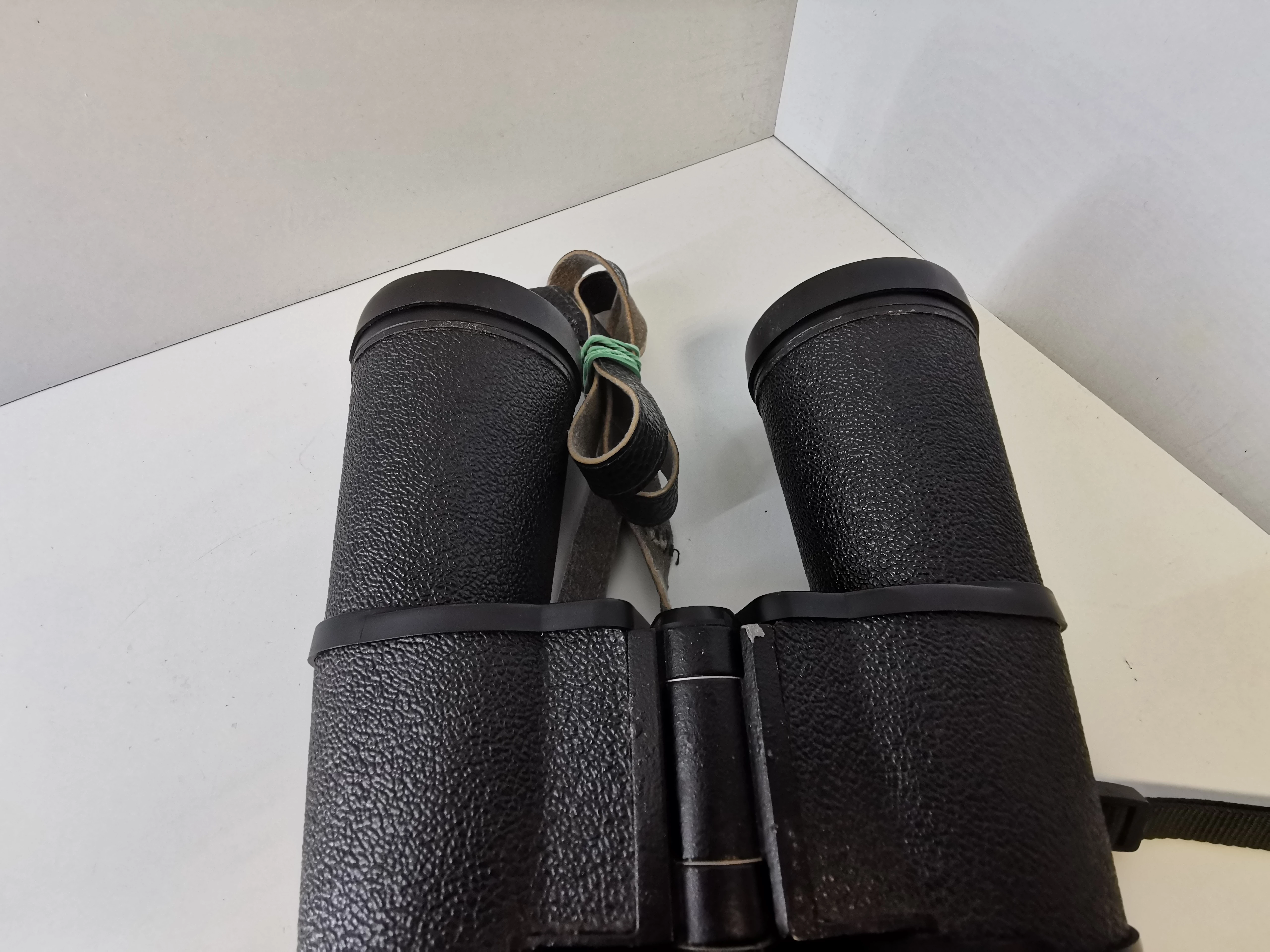 lornetka-berkut-10x50-stan-uzywany