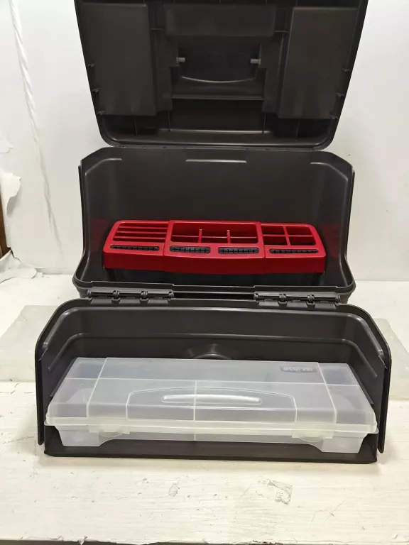 skrzynka-narzedziowa-wysoka-pionowa-curver-stan-uzywany