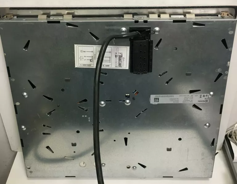 PŁYTA GRZEWCZA DO ZABUDOWY ELECTROLUX EHF16240XK