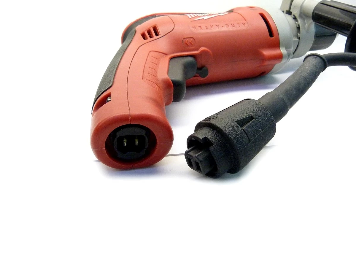 wiertarka-bezudarowa-950w-milwaukee-hde-13-rqx-typ-uchwytu-samozaciskowy