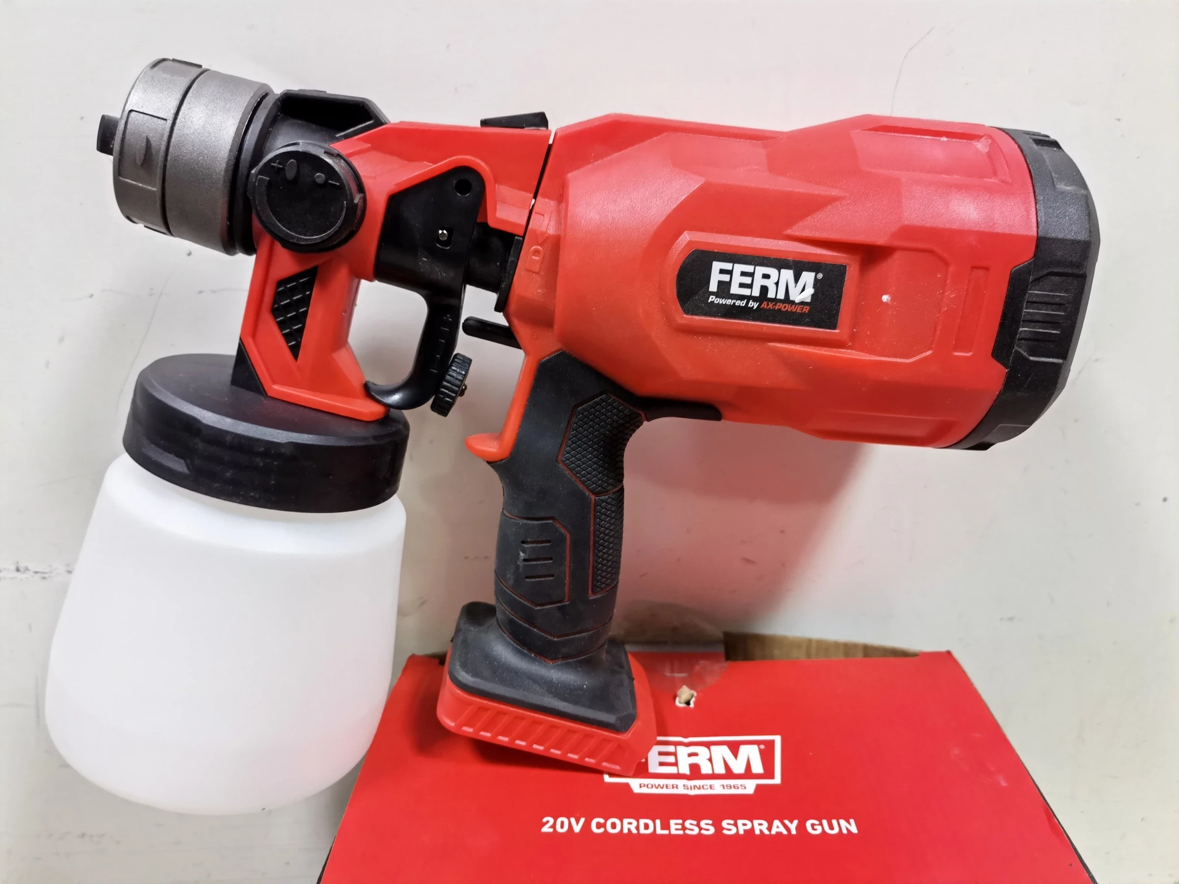 pistolet-malarski-ferm-sgm1015-stan-powystawowy