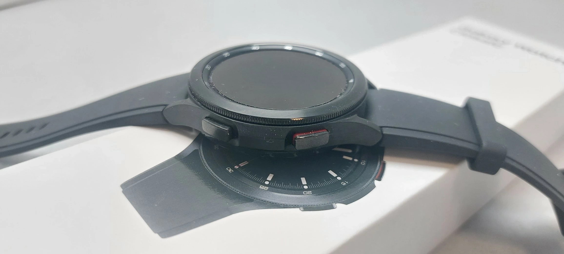 samsung-galaxy-watch-4-classic-sm-r890-gwarancja-zlacza-brak