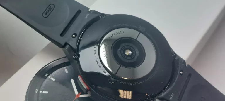 samsung-galaxy-watch-4-classic-sm-r890-gwarancja-wodoszczelnosc-tak