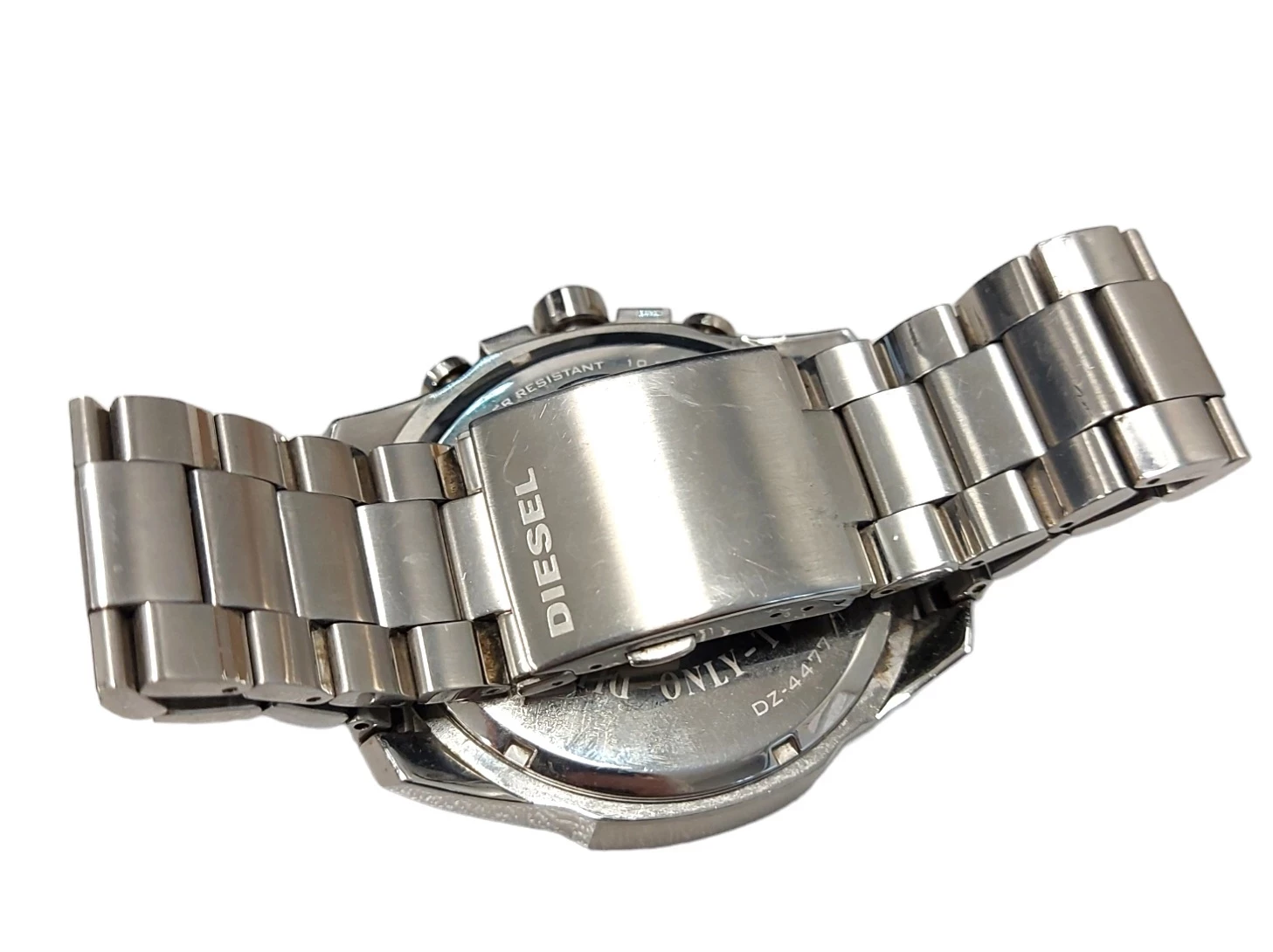 zegarek-meski-srebrny-diesel-dz-4477-ksztalt-koperty-okragla