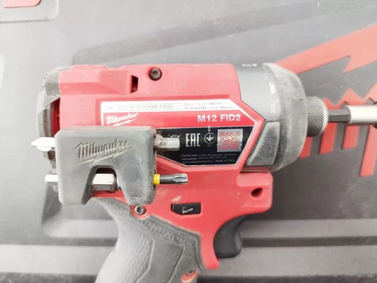 ZAKRĘTARKA MILWAUKEE M12 FID2-202X