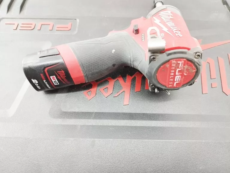 ZAKRĘTARKA MILWAUKEE M12 FID2-202X