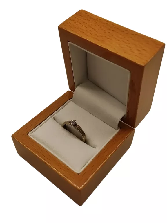 piekny-zloty-pierscionek-z-brylantem-333-178g-r13-gajowicka-96-wroclaw