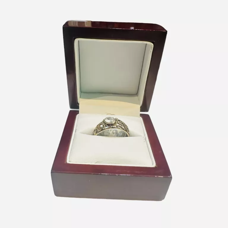 zloty-pierscionek-333285-lekko-przekrzywiony-grunwaldzka-4764-jaworzno