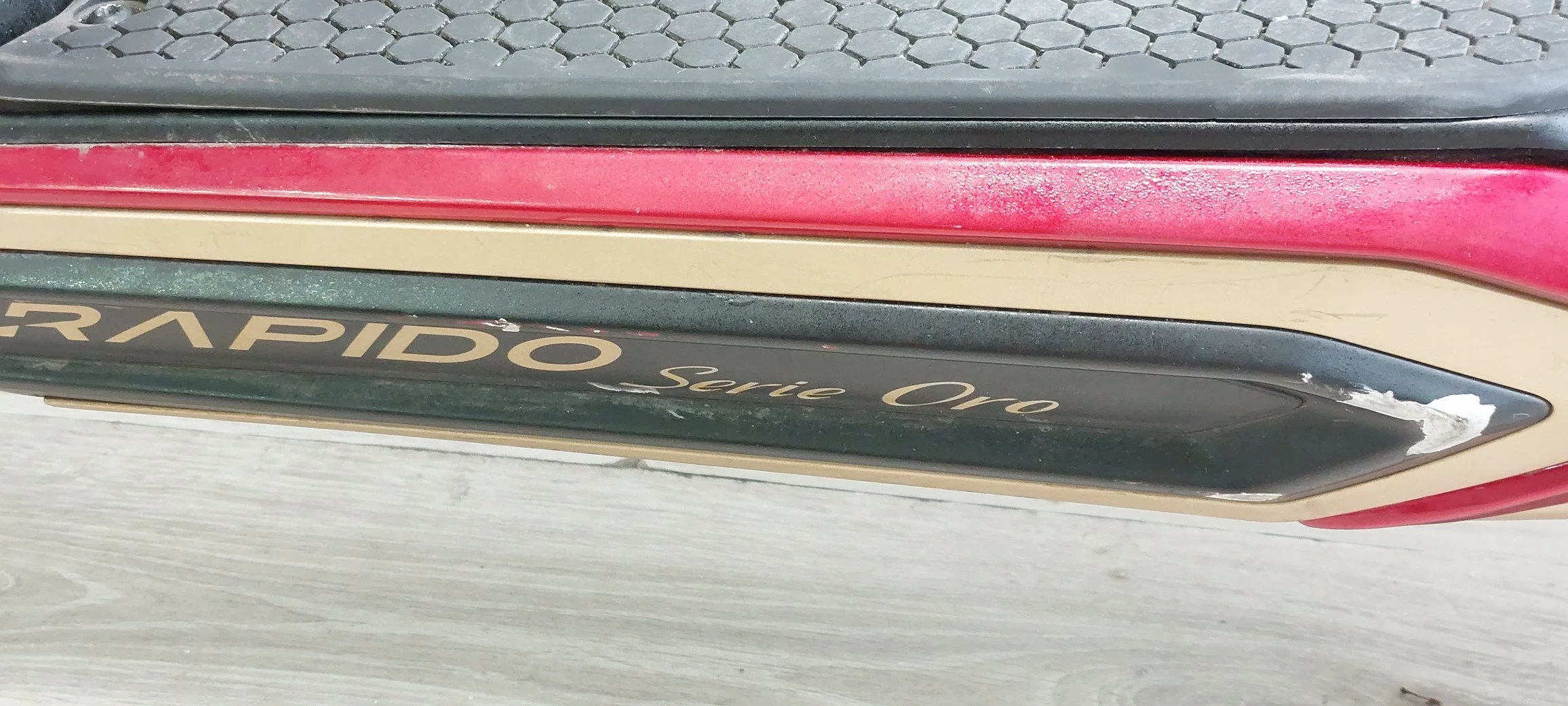 hulajnoga-elektryczna-mv-agusta-rapido-serie-oro10-kod-producenta-rapido-serie-oro-10