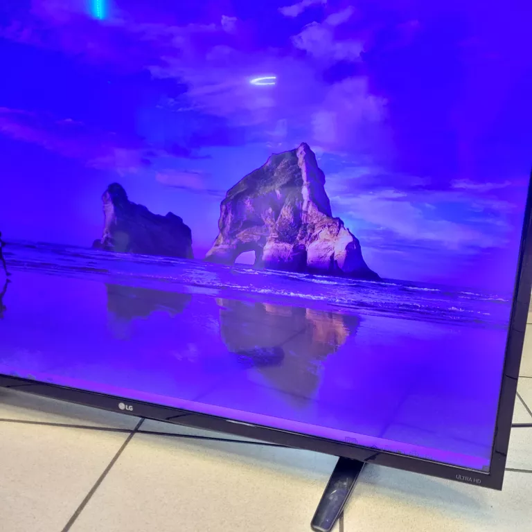TELEWIZOR LG 43" 43UF640V SMART TV (CZYTAJ OPIS)