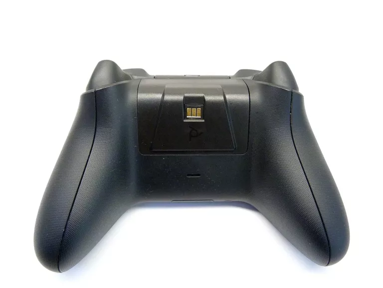 xbox-series-x-1tb-komplet-rodzaj-xbox-series-x