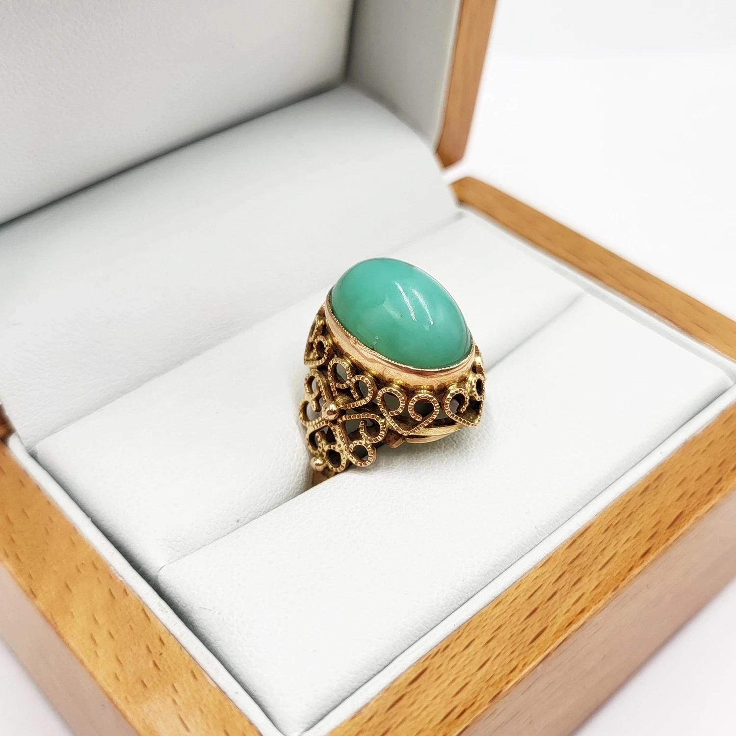 niesamowity-stary-zloty-pierscionek-z-chryzoprazem-filigran-585-hallera-3-wroclaw