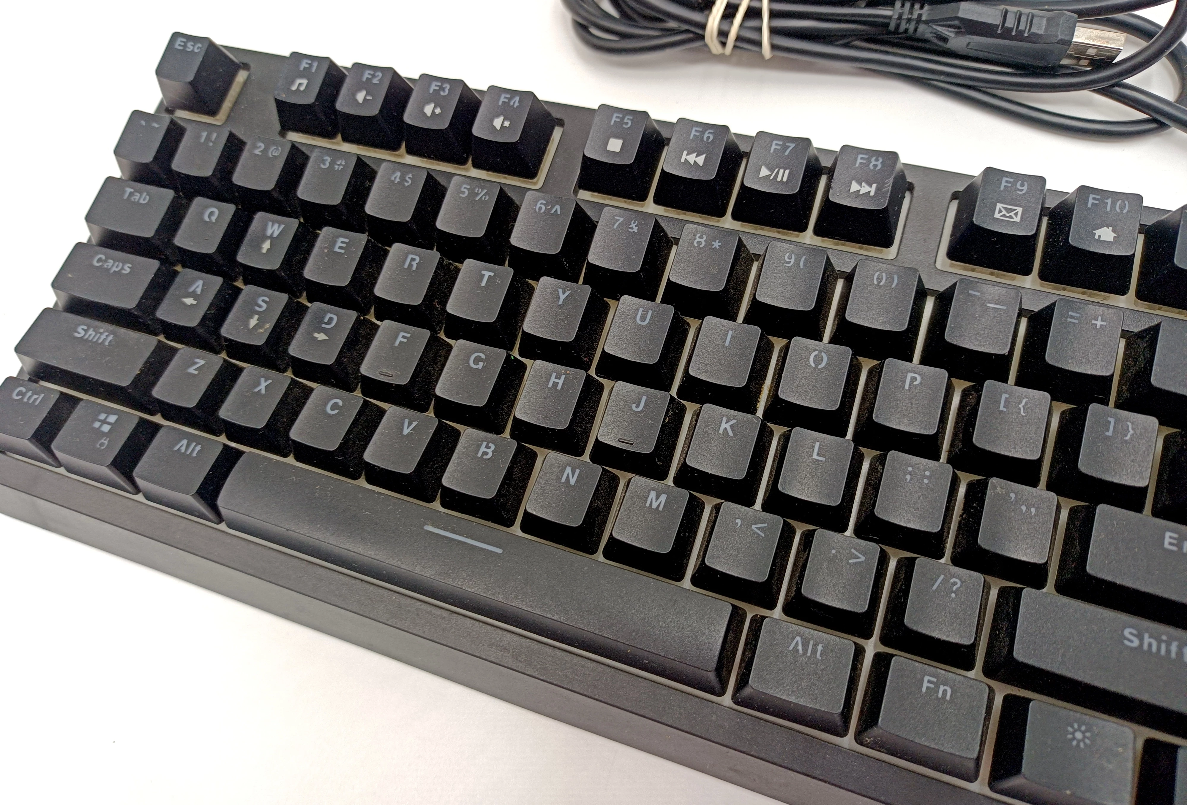 klawiatura-mechaniczna-genesis-thor-200-rgb-stan-uzywany