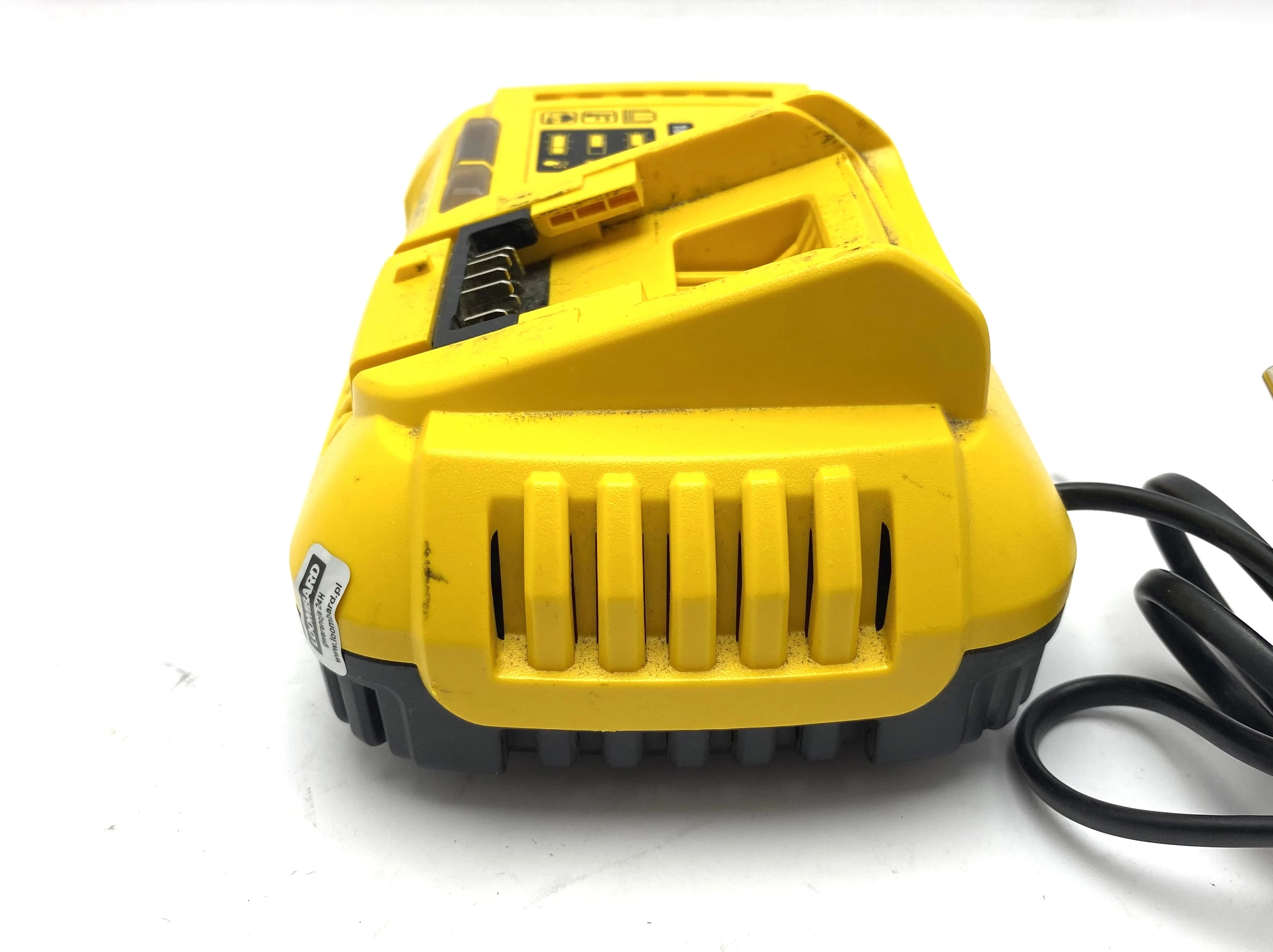 wkretarka-dewalt-dcd995-akumulator-ladowarka-sw-katarzyny-4-torun