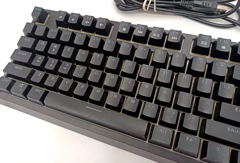 klawiatura-mechaniczna-genesis-thor-200-rgb-stan-uzywany