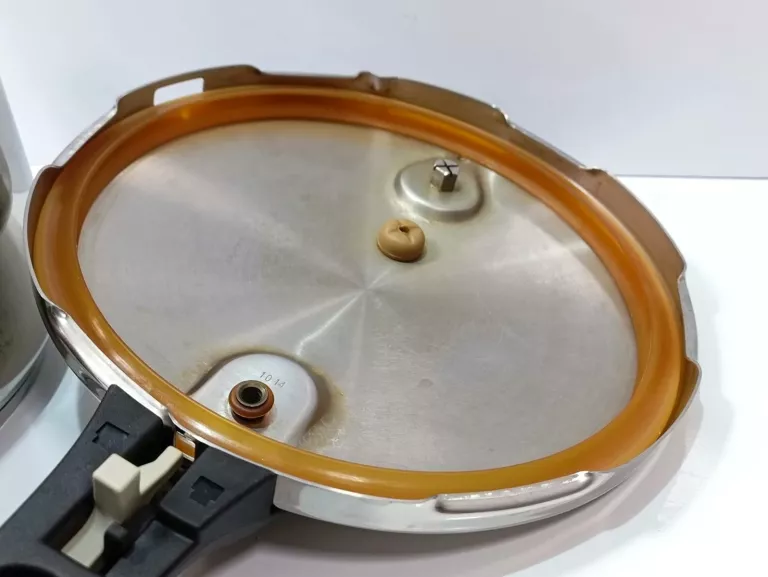 SZYBKOWAR TEFAL 6L
